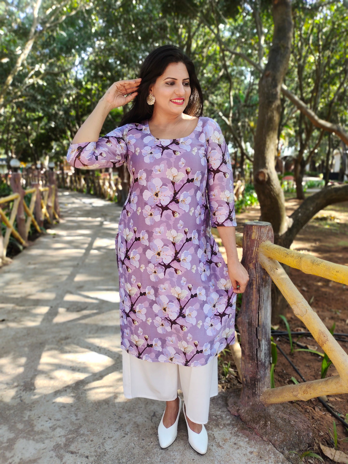 FLORAL PRINT STRAIGHT KURTI