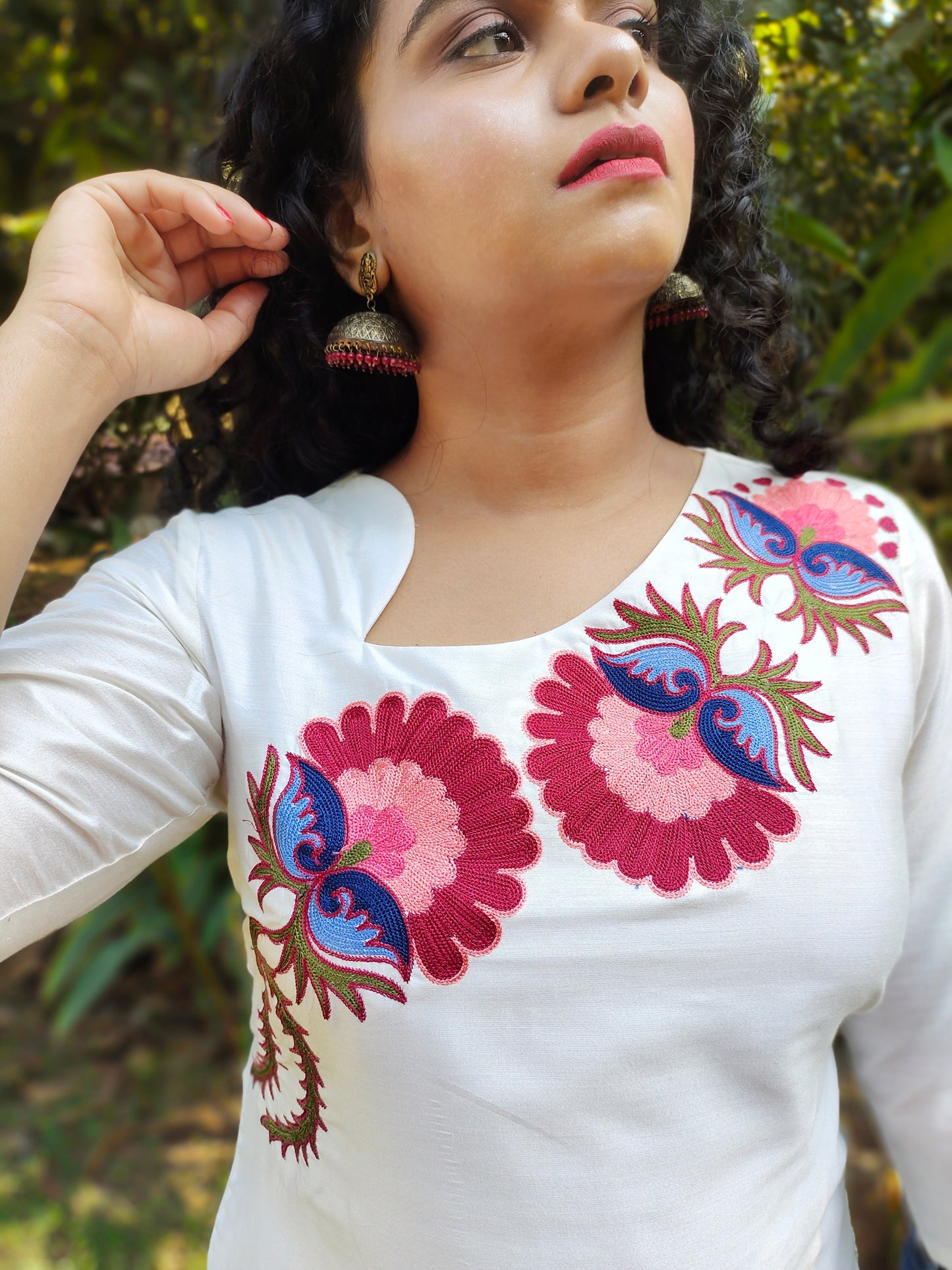 NECK EMBROIDERED STRAIGHT KURTI