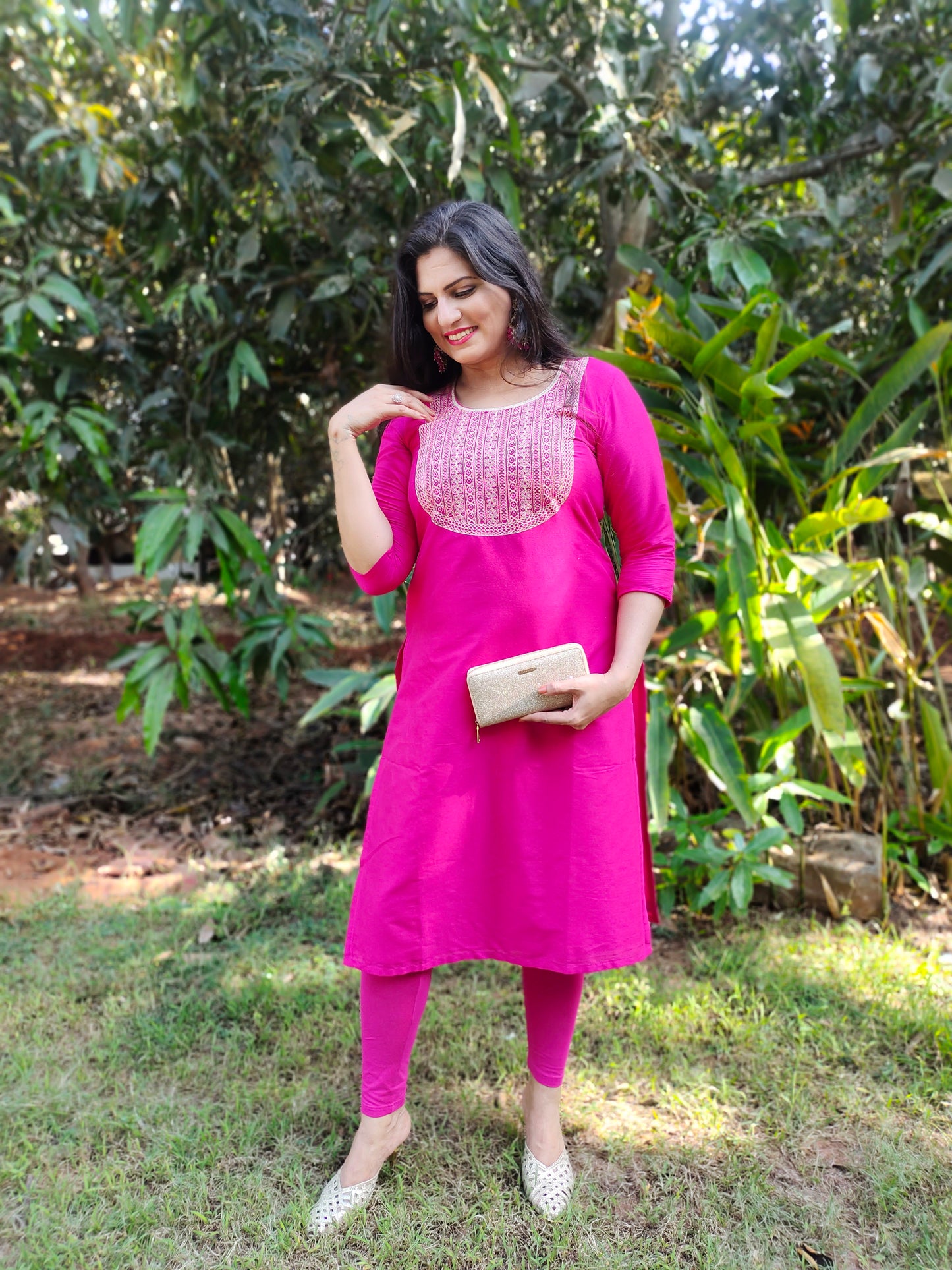 EMBROIDERED STRAIGHT KURTI